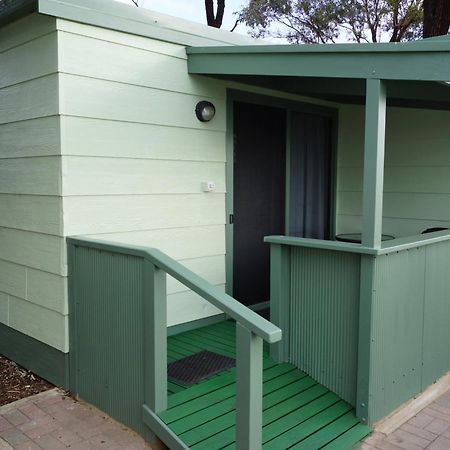 Hotel Lake Albert Caravan Park Meningie Habitación foto