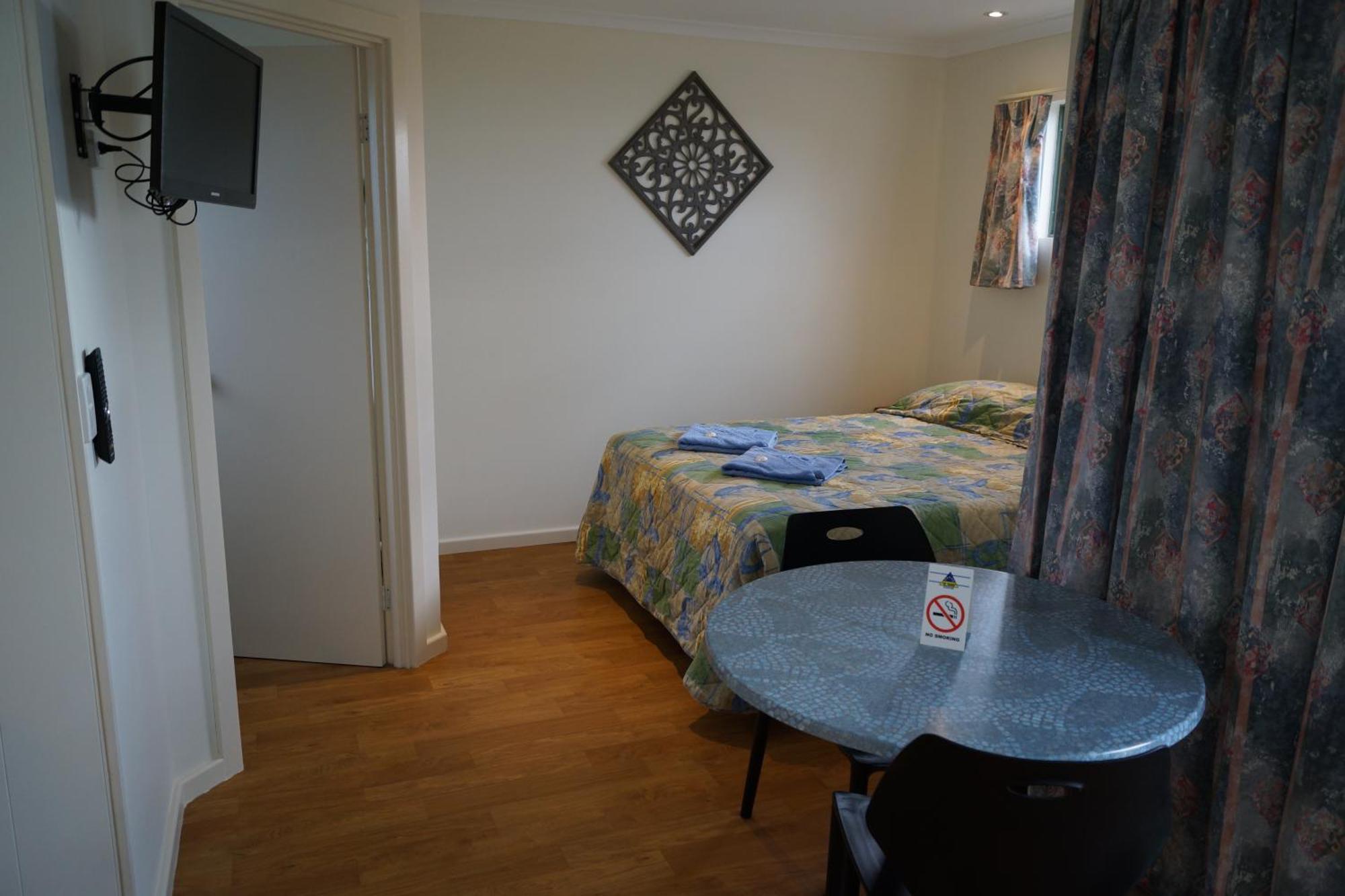Hotel Lake Albert Caravan Park Meningie Habitación foto