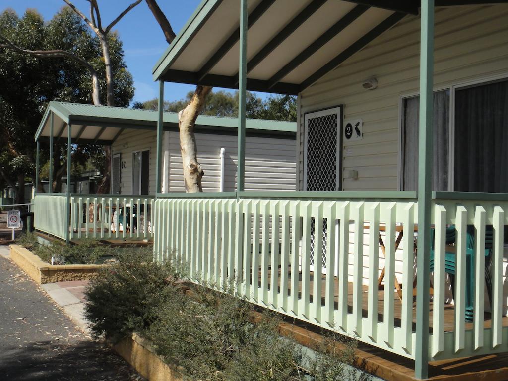 Hotel Lake Albert Caravan Park Meningie Habitación foto