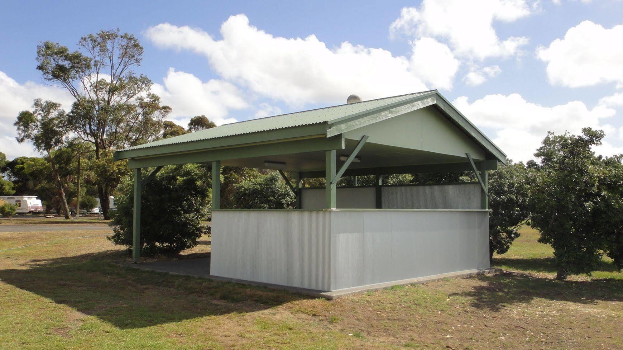 Hotel Lake Albert Caravan Park Meningie Exterior foto